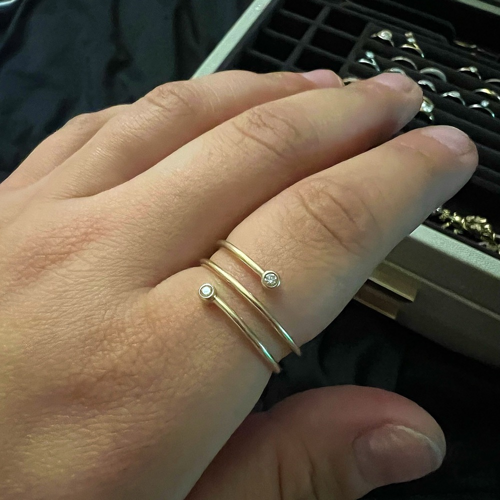MEJURI 14K GOLD DIAMOND COIL RING